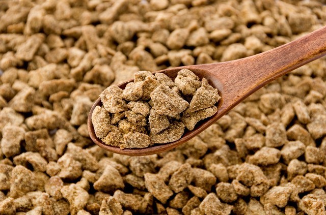 黒糖で栄えた大河ドラマで話題の薩摩藩 サトウキビから黒糖を作る方法とは Sweeten The Future 黒糖で栄えた大河ドラマで話題の薩摩藩 サトウキビから黒糖を作る方法とは Sweeten The Future